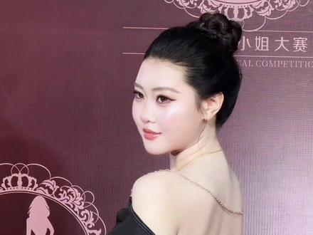 #连子欣 全球中华小姐香港总冠军 身高175 今年19岁 来自河北邢台 #秀场直击 #美丽俏佳人 #珠圆玉润 #唐代审美