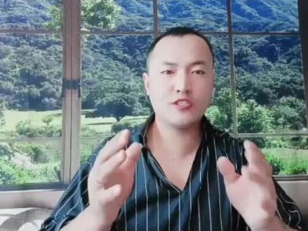 #鸡苦胆加白糖#鸡苦胆取一个焙干,加30克的白糖。