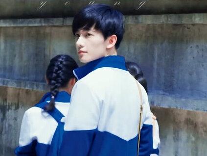 #杨洋 可是你还记得吗,许弋也曾是明媚似阳光的少年啊 #被明星的惊艳回眸圈粉