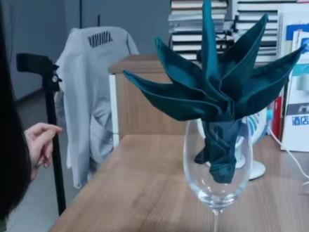 杯花教程:2. 双叶荷花#餐巾折花 #酒店餐巾折花