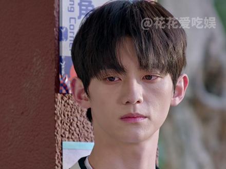 人怎么可以下镜成这样#赖伟明 #骄阳似我 #下镜 #万万没想到