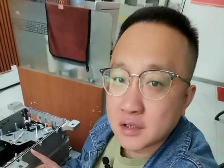 #汽车保养与维修 #滴滴司机 #网约车司机 #汽车服务行业 #汽车维修 启辰D60 车载充电机维修
