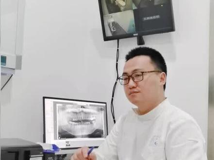 因为错误的刷牙方式,导致牙齿损坏,也太可惜了吧 #牙齿健康 #口腔健康 #牙齿敏感 #楔状缺损