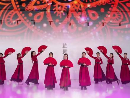 零基础小白简单好学的国风扇子舞《踏山河》💃#踏山河舞蹈 #国风扇子舞 #年会扇子舞 #公司年会舞蹈零基础 #元旦舞蹈小学生7-12岁