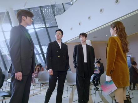 芯片大会修罗场,圈子这么小的么😂#影视 #以爱为营 #王鹤棣