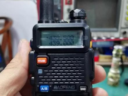 宝峰5R神机,哑音以及中继调整教学视频。 #业余无线电 #模拟对讲机 #对讲机维修