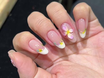 法式干花 春夏多巴胺#美甲 #秀出我的超绝美甲 #春夏美甲