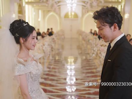 结婚当天,未婚夫叫了白月光的名字,我转身嫁了陌生人……#韩束 #韩束红蛮腰