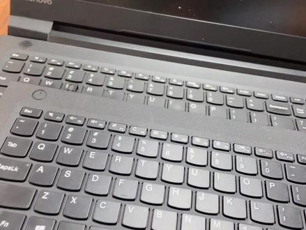 联想V110笔记本拆机换键盘,换C壳一样麻烦!#奶茶键盘 #拆机维修