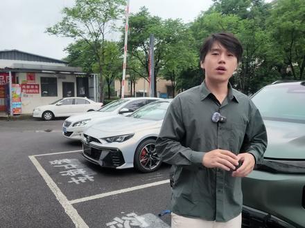 进店实拍全新一代传祺向往E8 PHEV,不吹不黑聊聊它的真实表现:5米车长好不好停?二排零重力座椅真的舒服吗?插混油耗是“快乐表”还是真省?20万级家用MPV,值不值得放进你的试驾清单?看这条视频找答案。
#全新E8PHEV美好满程 #五星级智享大平层 #20万级谁才是最好家用MPV