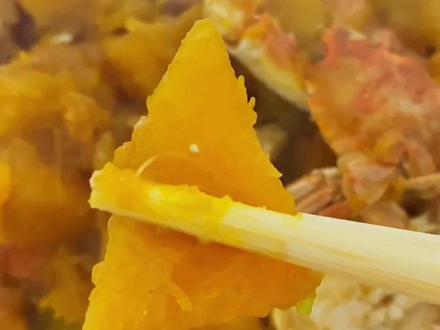 花盖蟹炖窝瓜,又鲜又甜#花盖蟹炖窝瓜 #花盖蟹 #窝瓜