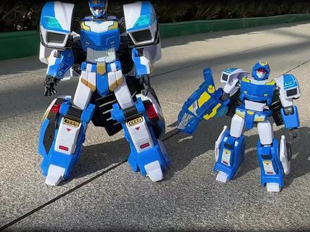 炫卡斗士积木盲盒,帮粉丝凑齐隐藏超炫电光王,大战黑暗玄铁战神 #森宝积木英雄#炫卡斗士 #积木玩具