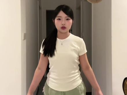 纠结蘑糯糯新品口袋T颜色的看这篇就够了!#蘑糯糯monoo #蘑糯糯 #口袋t #女大穿搭日常 #穿搭分享