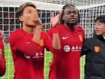 重庆铜梁龙禁止成都球迷购票!川渝德比还没开打,先闹个大争议#重庆铜梁龙 #成都蓉城 #川渝德比 #实况足球手游 #易球成名计划