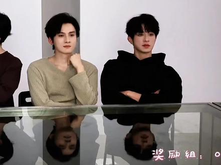 沛恩犹如被点燃胜负欲的战斗兔,急了也是会咬人的,受委屈是会向jh告状求安慰的!江衡对pe会醋会管(服装)会夸会宠会哄会引导会肯定,宠lp简直不要太沉溺其中了好么#江衡李沛恩#奖励cp#创作者中心