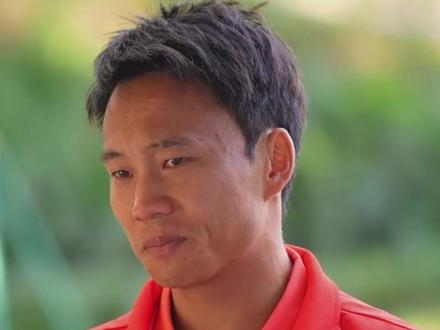 对话何杰:那一刻,我热泪盈眶 #宁夏 #何杰 #全运会 #马拉松 (记者:张莉 张院生 编辑:田笑天)