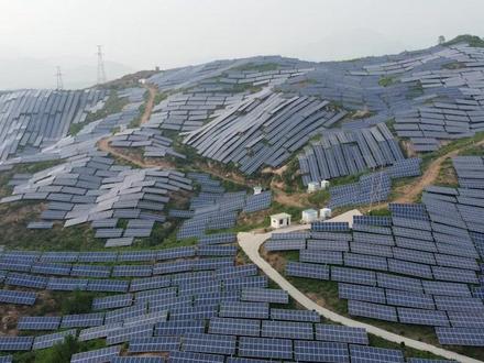 30mw就是3千万瓦的一个 #光伏发电 站,你知道一年可以挣多少钱吗? #乡村振兴dou行动 #现代农业