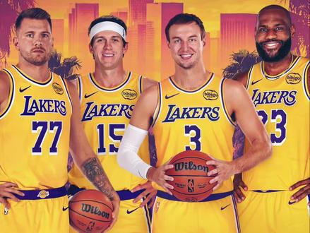 验货!湖人新援 #卢克肯纳德 将在#湖人vs勇士 的比赛首秀!#詹姆斯 #库里 #肯纳德