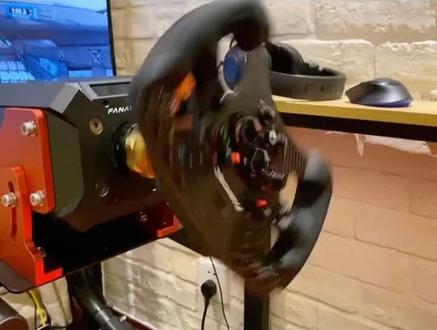 4k和4w的赛车模拟器有什么区别?#赛车 #赛道 #赛车手 #赛车模拟器 #改装车 #性能车