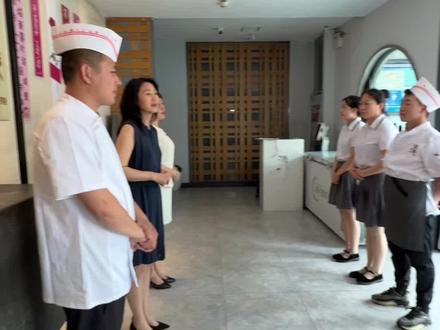 东北话多简洁 #餐饮人拍抖音 #搞笑 #看一遍笑一遍 #抖加热门