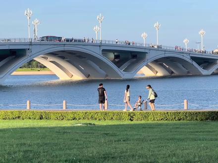 综合排名:山东最适合普通人宜居的四个城市 临沂、淄博暂时落榜。#日照 #潍坊 #烟台 #威海 日照、威海、潍坊、烟台上榜。