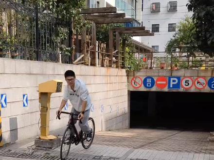#自行车 #自行车推荐 #捷安特 #公路车 捷安特scr1
铝架碳叉 sora套件18速
