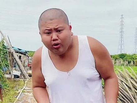 开心一笑
沙雕界的奇葩人类
#搞笑视频#每日更新