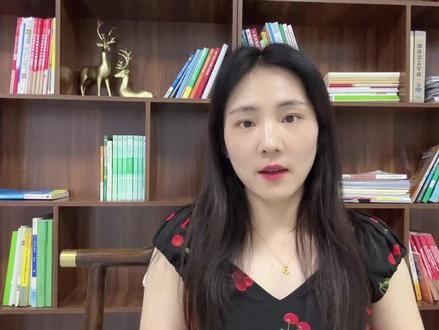 2025年理科生考多少分能考上公办本科 理科生考多少分才能上本科,去年我们山东一段线是444分,过了这个线就有资格报本科,咱们理科生去年只要过了这个线如果不挑专业就有机会上上本科,甚至不过一段线,在第二次志愿填报中最低分426就能上本科,那今年本科扩招1.25万计划,有7902个是给到我们物化考生,所以今年过了一段线,物化考生好好填报依然能上本科,当然今年也会继续延续去年物化专业缺额情况,低于一段线20分今年依然有机会在第二次志愿填报中报个本科,那如果我们想在公办本科里面,在不考虑中外合作专业的前提下,学一个相对热门的专业,那去年像枣庄学院的集成电路471,电子信息工程474,山东农业工程学院的机械工程475,济宁学院的新能源科学与工程476,山东女子学院的数字媒体技术476,菏泽学院的机械电子工程476,如果想学电气专业,那去年最低分是山东农业工程学院486,所以咱们理科生想在公办本科里面选一个相对热门专业,需要考到470多分以上 #临沂高考志愿填报 #临沂高考报志愿 #25年山东高考 #山东理科生