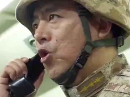 开火!开火!全部命中。12月30日下午,中国人民解放军东部战区陆军部队协同海军、空军、火箭军等兵力,对台岛南部相关海域实施远程联合火力突击并组织实弹射击。