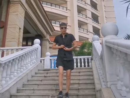 小凉说我怎样都是最酷的!点击测测你会在哪里结束单身。#生活的美无处不在 #夫妻 #日常