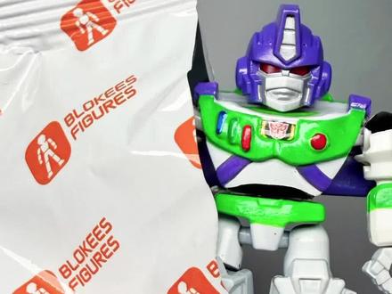 组装自改“大隐藏”巴斯擎天圣
#变形金刚玩具 #布鲁可变形金刚 #玩具总动员 #巴斯光年