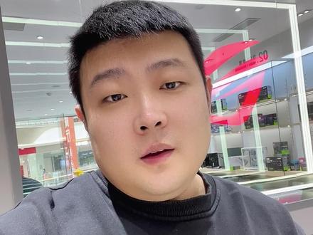 #ROG2023 #枪神7 #RTX4090
RTX4090和 4080的性能差距只有15%
测试数据来自笔吧评测室~