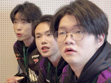 职业选手在备战间化身激情赛事解说? @JXG陈凌(三角洲行动) #三角洲烽火职业联赛 #JXG电子竞技俱乐部 #JXG #三角洲行动