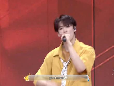 如果这一段切近景他的表管很出彩的#邓佳鑫