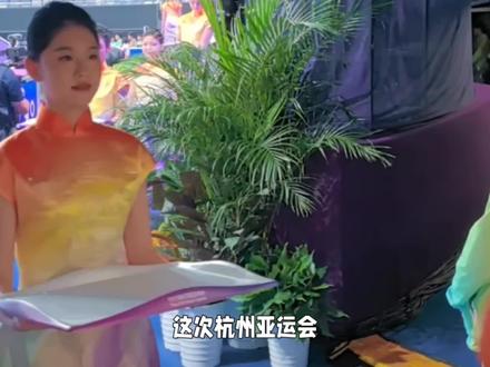 绝了!亚运礼仪小姐长在审美上,太优雅,网友:一排国泰民安脸