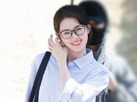 《一直在滑跪sorry全场》 姐姐美 姐姐萌 姐姐帅姐姐哇塞
谁会想到这个碎碎念还有第二弹(800年才遇到一次外的本人)
#郭宇欣 #线下 #郭宇欣程凌