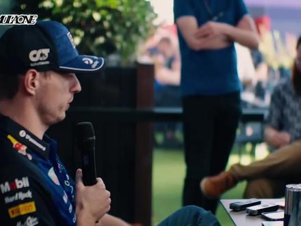 汽车人维斯塔潘已就绪|本周末纽北四小时即将打响 #F1#围场内外#维斯塔潘#纽北耐力赛 #奔驰amggt3