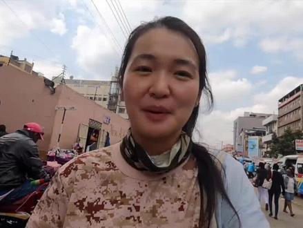 中国姑娘在非洲城市最混乱的区域,和当地人起冲突,原因令人唏嘘#海外奇遇见闻录