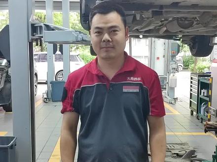 标致 3008 发动机出水室连接水管漏水,设计缺陷,换水管需要拆装很多附件。更换水泵,水管。完美解决问题,修法系我们是专业的。#标致水泵 #漏防冻液#法系车 #法系车维修 #抖音汽车 @抖音小助手 @抖音创作者中心 @抖音汽车 @抖音来客官方助推官