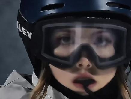 你们都想要的谷爱凌动态壁纸,今天制作教程来啦#剪映 #谷爱凌 #冬奥会 #壁纸 #动态壁纸 谷爱凌动态壁纸
谷爱凌壁纸谷爱凌 谷爱凌壁纸全屏高清4k谷爱凌眼神壁纸 谷爱凌壁纸平板 谷爱凌壁纸横屏谷爱凌图片谷爱凌头像谷爱凌壁纸励志