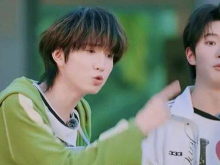 王橹杰叫穆祉丞起床,想想已经激动得不行了#穆祉丞 #王橹杰 #橹穆 #cp #tf家族