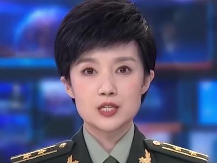 经中央军委批准,全军统一制发《中国人民解放军预备役人员证》。