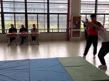 体操垫上技巧 #基本功#体育老师