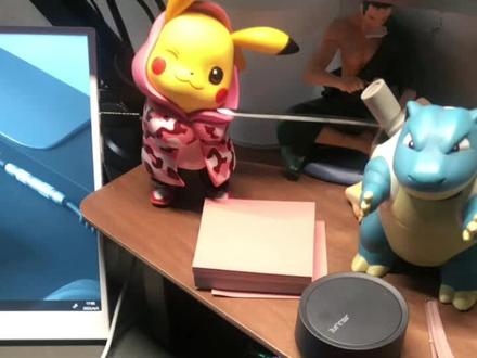 ps5手柄充电底座一定要买原装的,电压不稳定各种问题,导致手柄根本没办法维修,我的教训在这里你们可以参考#ps5主机 #ps5手柄 #ps5游戏