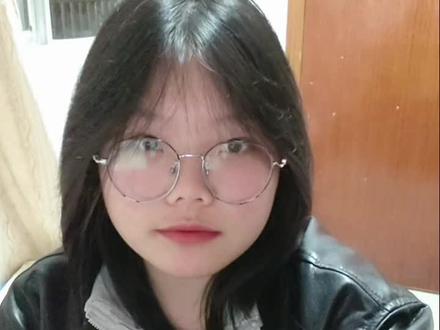 卡是工具,够用就好,1~2张精心搭配,远好于多张闲置#真实生活分享计划 #大学生#办银行卡怎么选#中国四大银行哪个好