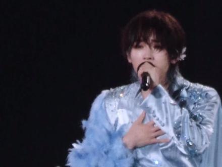 破碎的亚轩和淋雨的我💧 以后演唱会不许下雨了#宋亚轩 #时代少年团宋亚轩 #时代少年团 #演唱会直拍