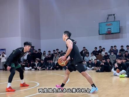 “不老腰王”—周锐惨遭大逆转!在24:15提前来到赛点的情况下,被郭师傅的三分雨成功逆转。#刘守元郭昊vs周锐黄一鸣#passion球局#百分大战#超级草根