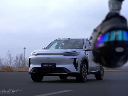 银河M7麋鹿81km/h,这波操作,6到飞起#吉利银河M7 #麋鹿测试 #混动SUV