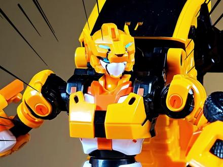 万众期待的捷豹塔姬驾到!!! 第一届炫卡斗士竞速大赛!!谁才是王者!!!#炫卡斗士 #迷你特工队 #玩具