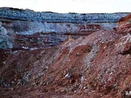 东北发现超大型稀土矿 东北发现超大型稀土矿!实拍这片红土矿区,看起来壮观又震撼 #稀土 #稀土矿 #资源 #科技